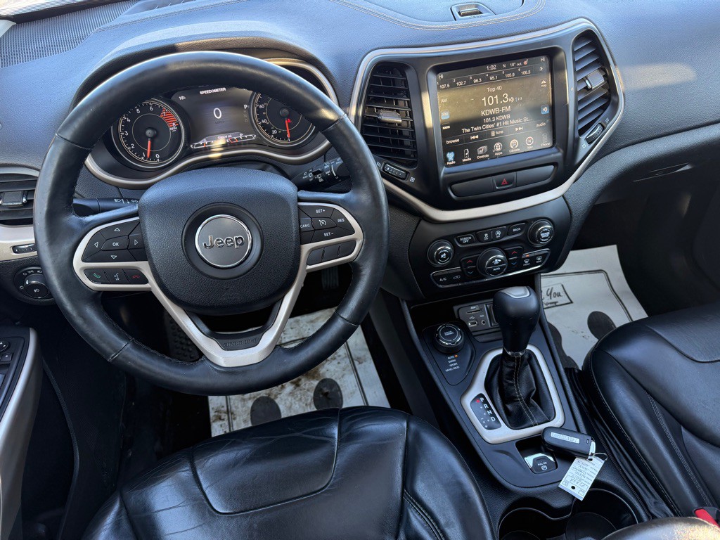 2017 Jeep Cherokee Image 4