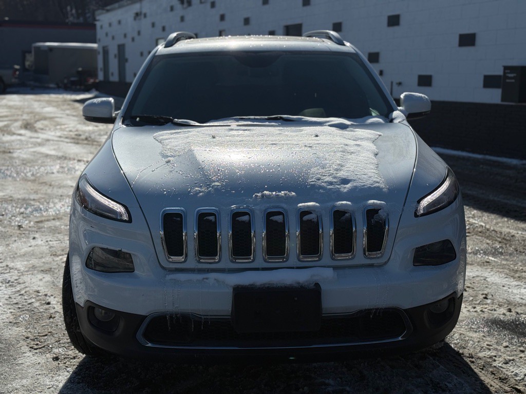 2017 Jeep Cherokee Image 11