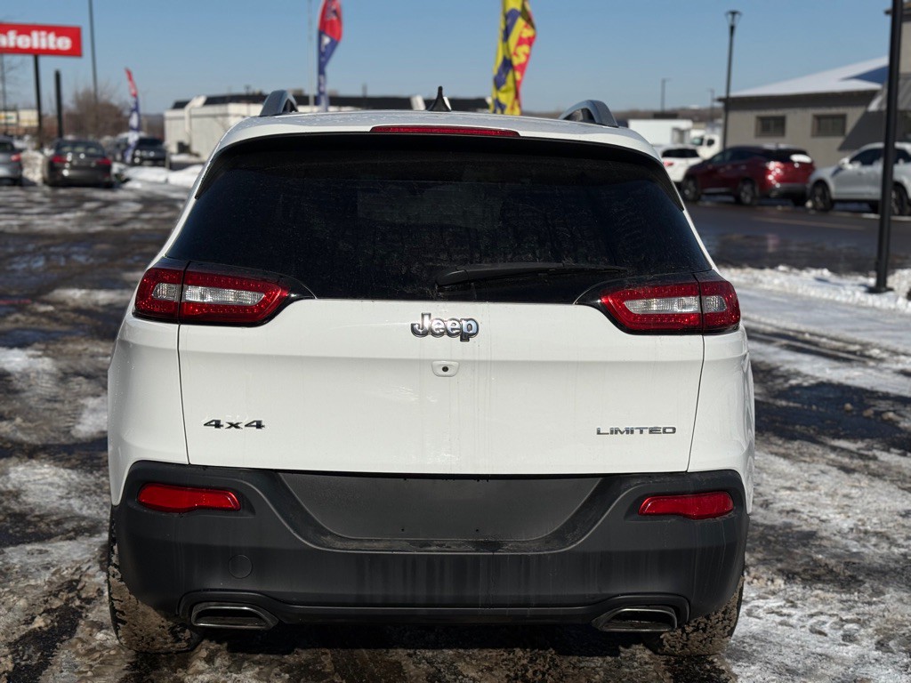 2017 Jeep Cherokee Image 15
