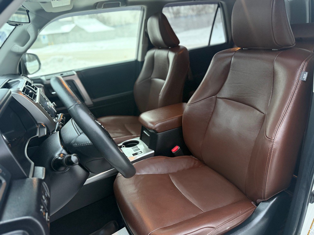 2020 Toyota 4Runner Image 7