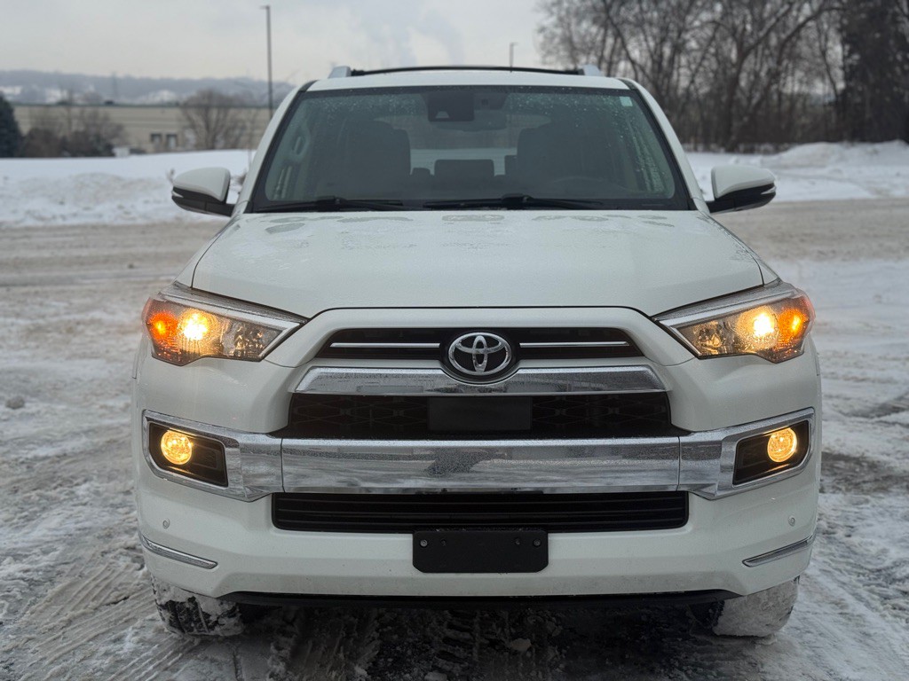 2020 Toyota 4Runner Image 12