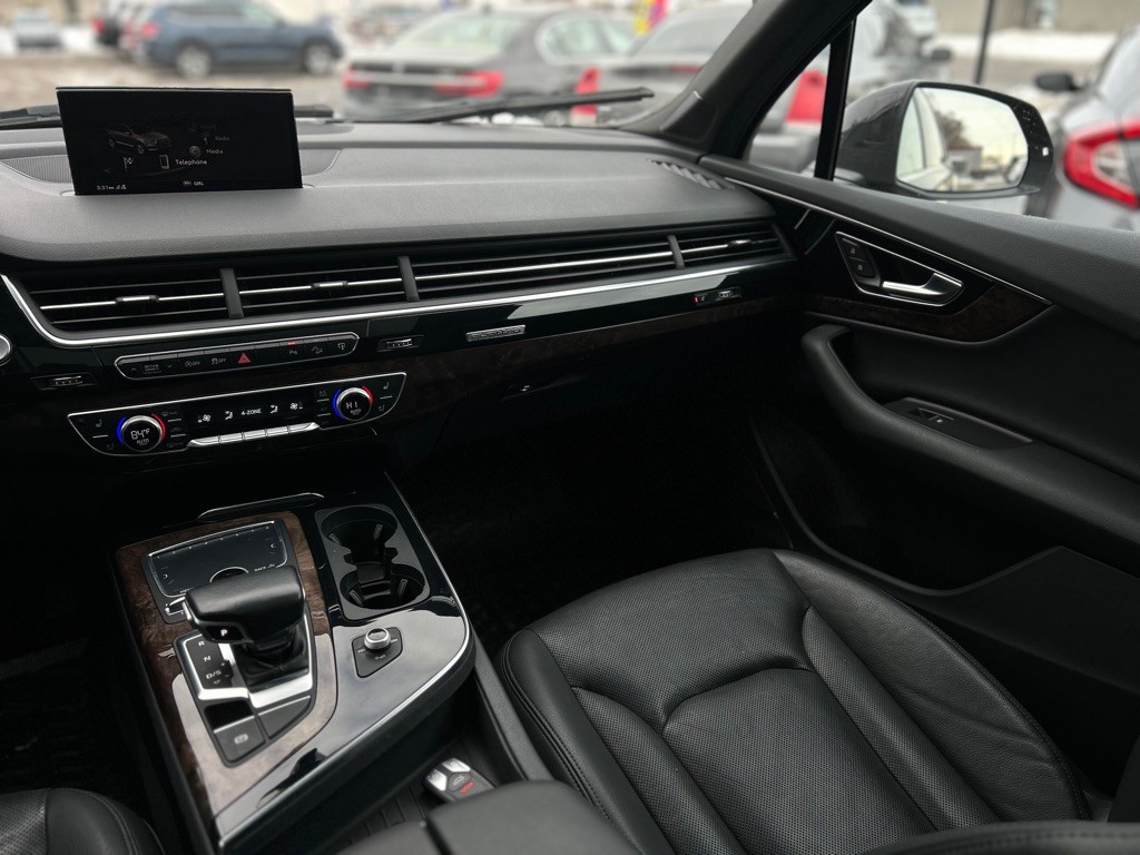 2017 Audi Q7 Image 8