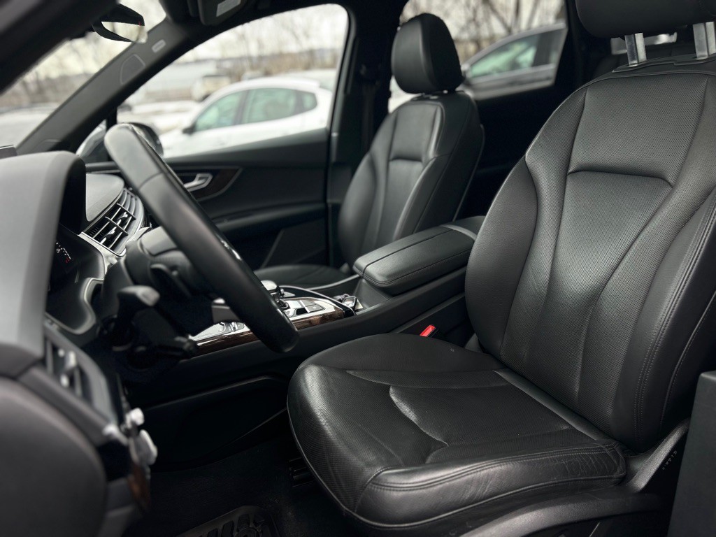 2017 Audi Q7 Image 9