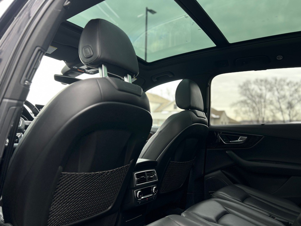 2017 Audi Q7 Image 10