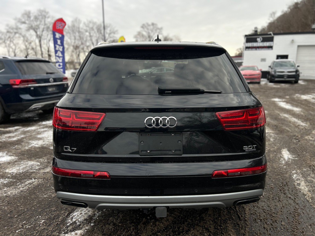 2017 Audi Q7 Image 16