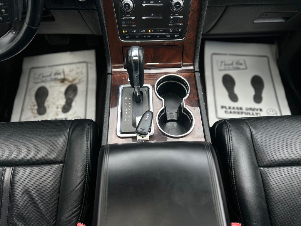 2016 Lincoln Navigator Image 6