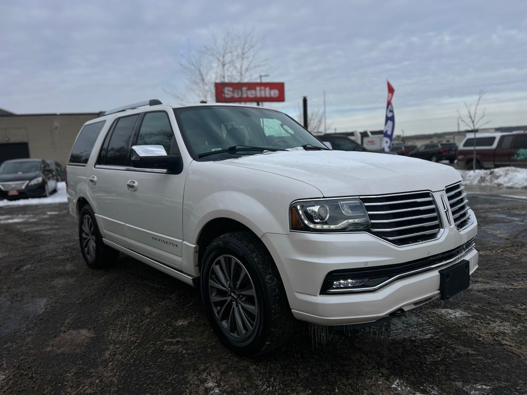 2016 Lincoln Navigator Image 18