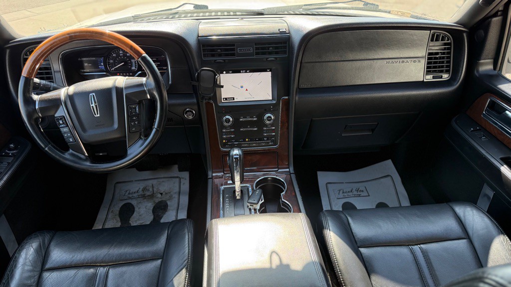 2016 Lincoln Navigator Image 7