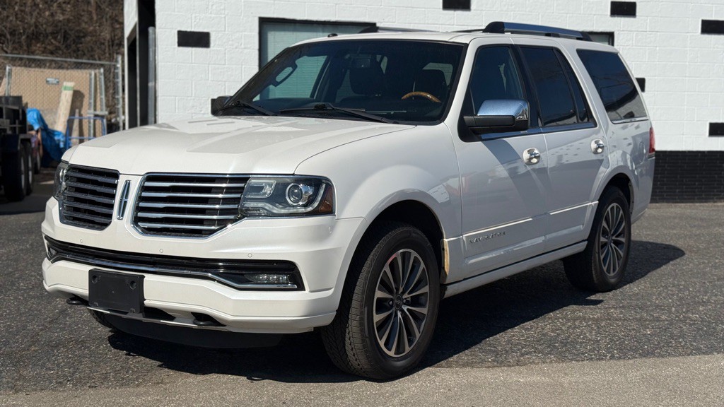2016 Lincoln Navigator Image 20