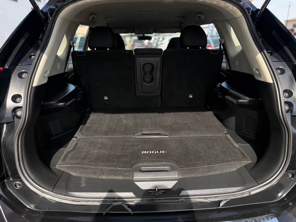 2018 Nissan Rogue Image 11