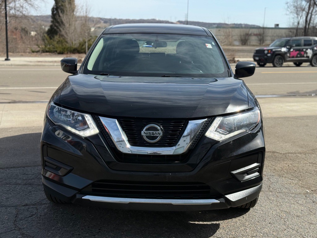2018 Nissan Rogue Image 12