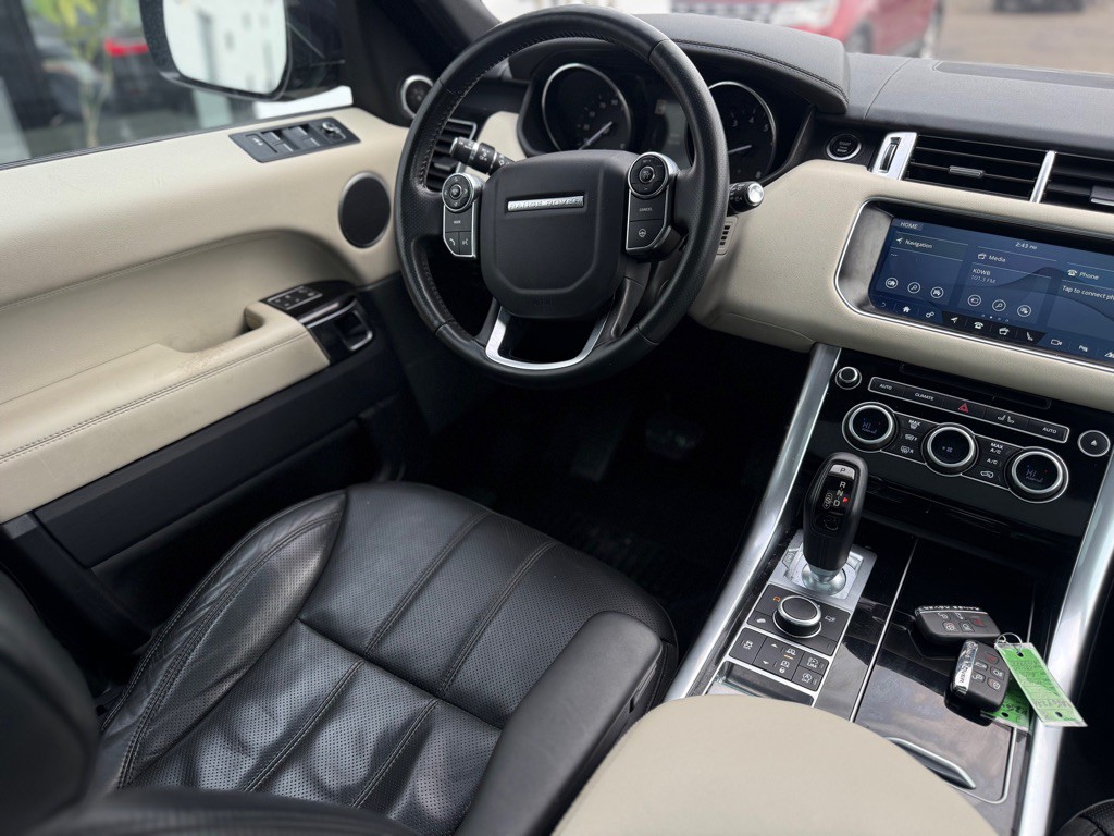 2017 Land Rover Range Rover Sport Image 2