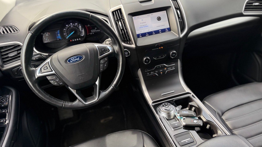 2019 Ford Edge Image 8