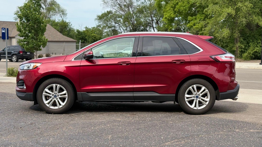2019 Ford Edge Image 19