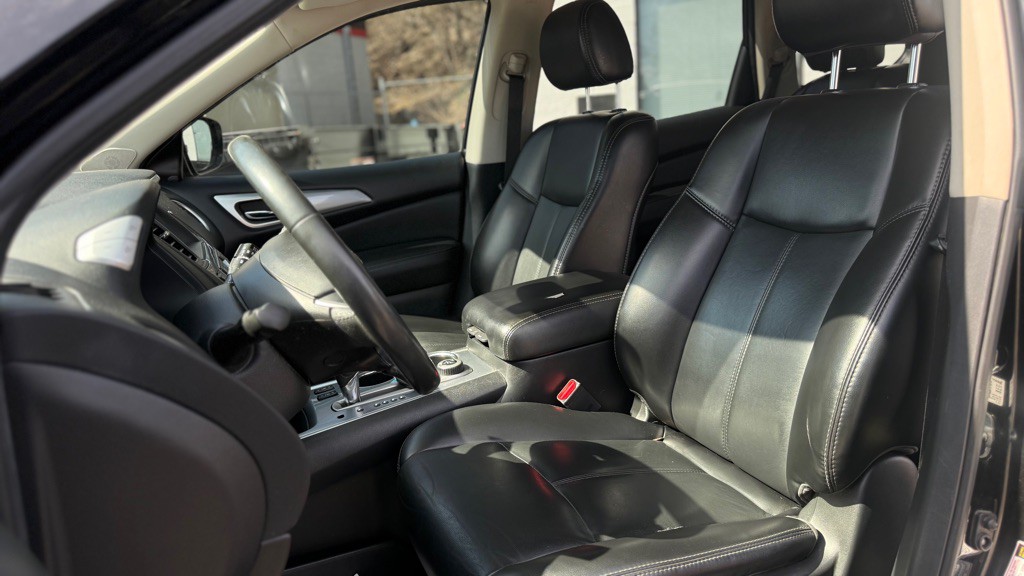2017 Nissan Pathfinder Image 8