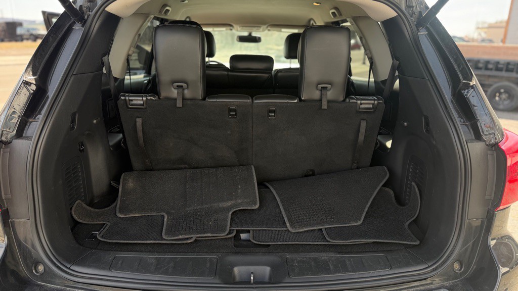 2017 Nissan Pathfinder Image 12