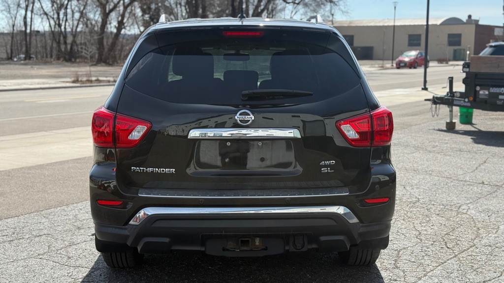 2017 Nissan Pathfinder Image 17