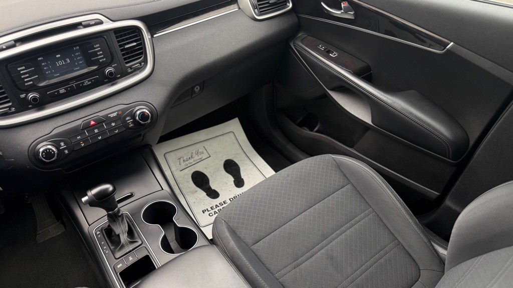 2018 Kia Sorento Image 3