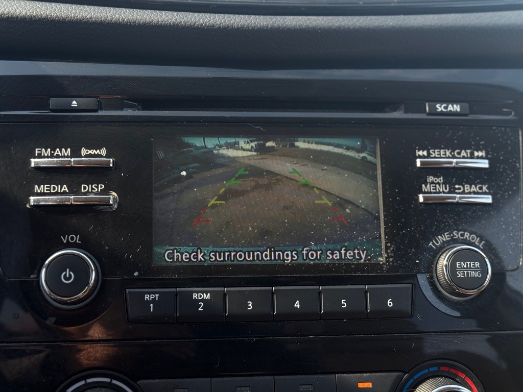 2017 Nissan Rogue Image 6