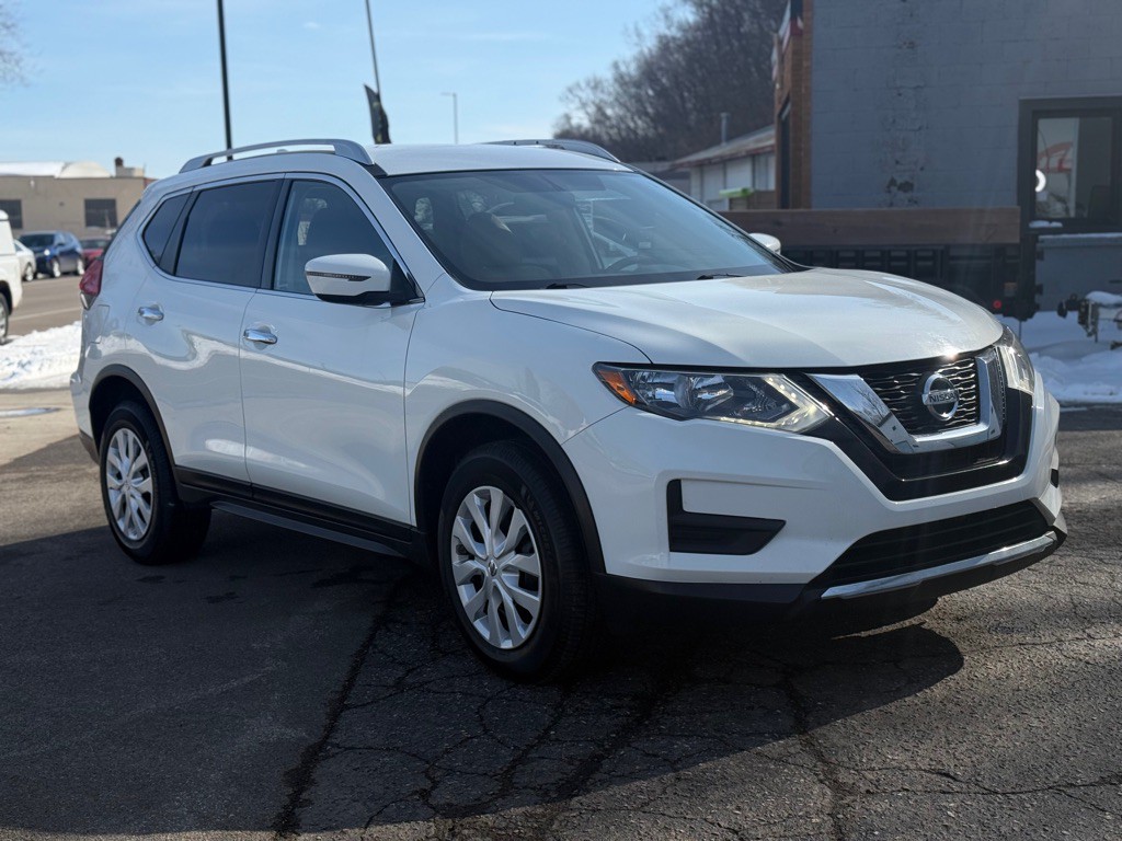 2017 Nissan Rogue Image 14