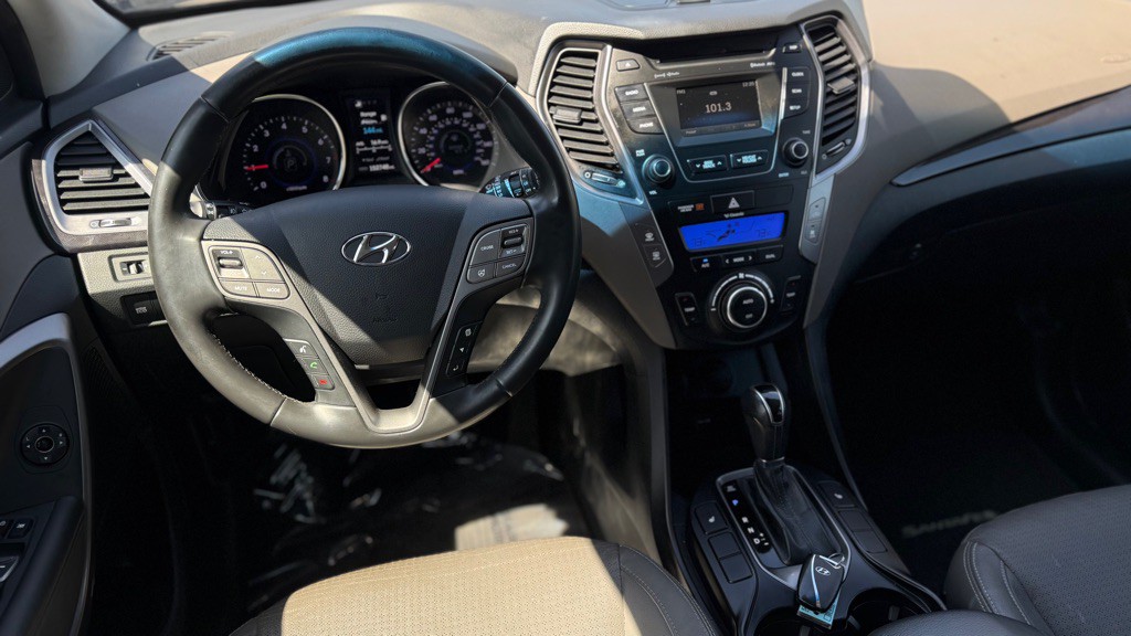 2014 Hyundai Santa Fe Image 7