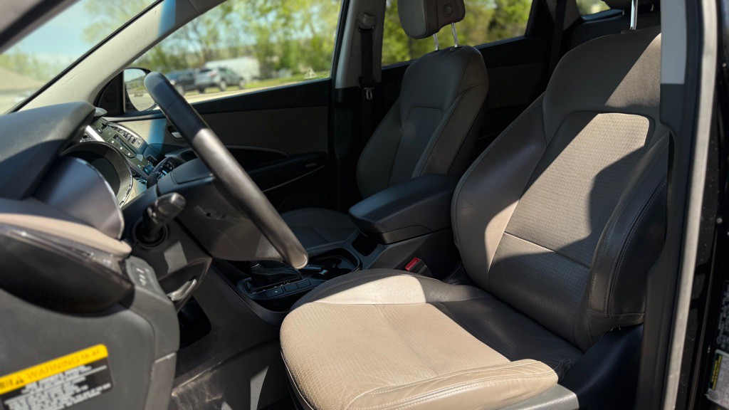 2014 Hyundai Santa Fe Image 8