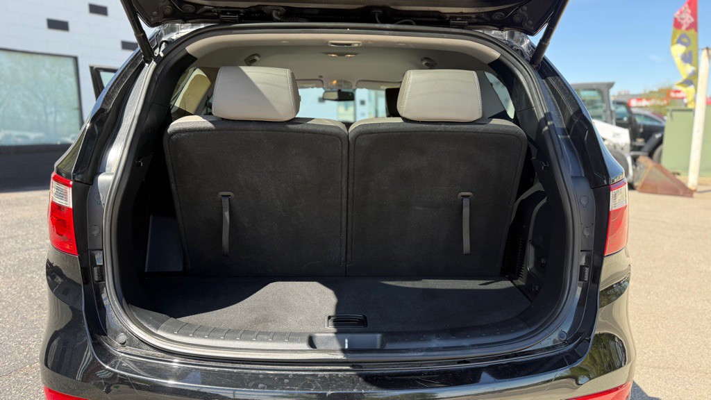2014 Hyundai Santa Fe Image 12