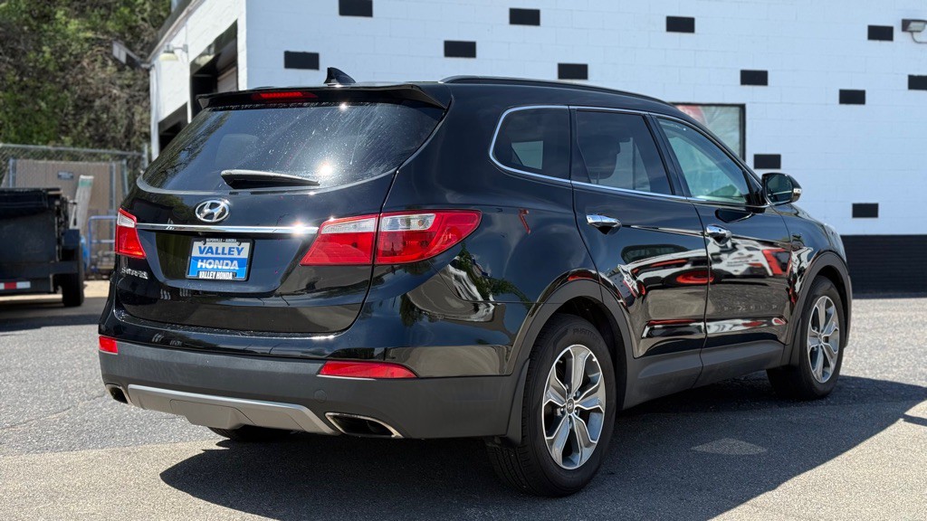 2014 Hyundai Santa Fe Image 16
