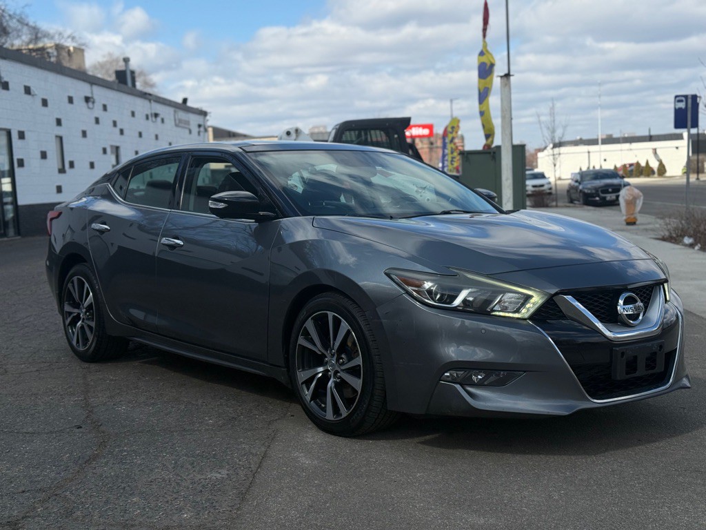 2017 Nissan Maxima Image 12
