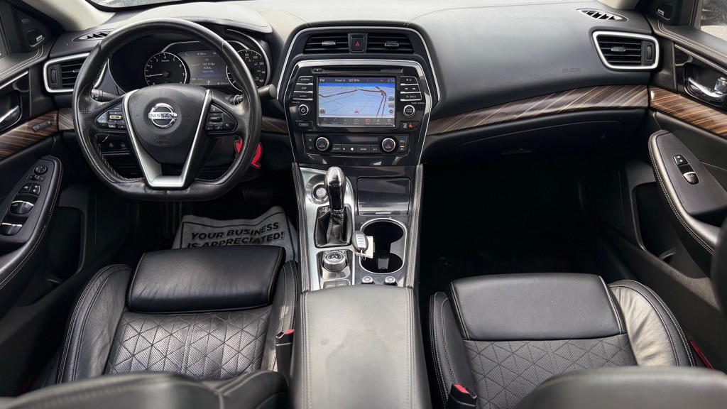 2017 Nissan Maxima Image 2