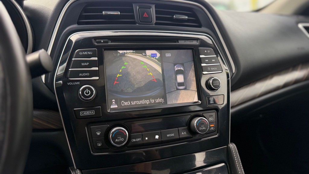2017 Nissan Maxima Image 5