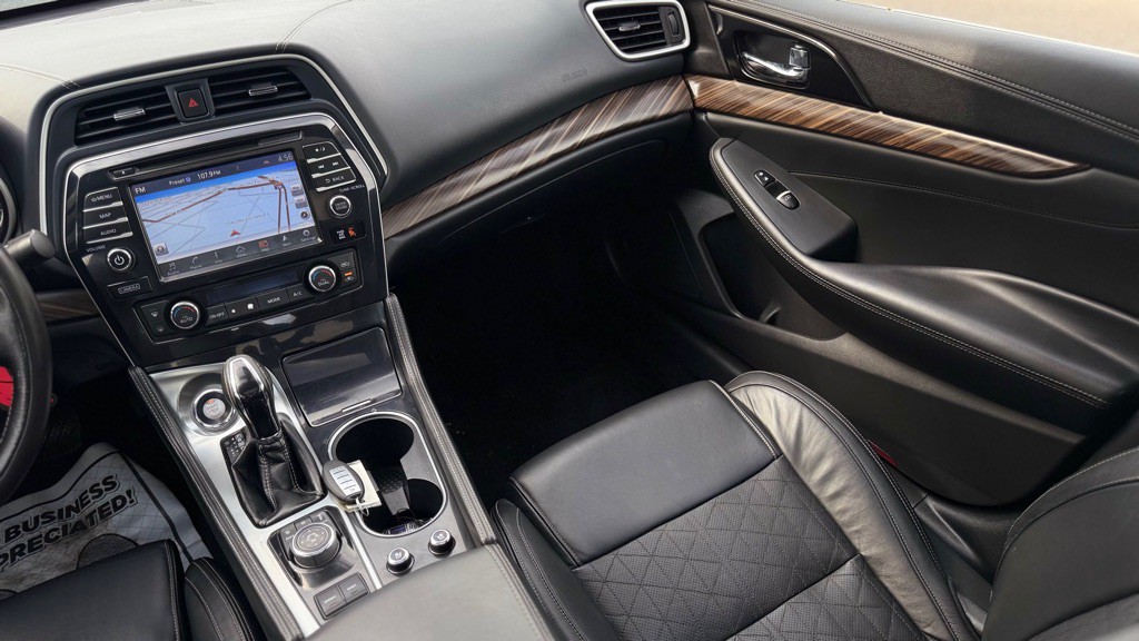 2017 Nissan Maxima Image 7