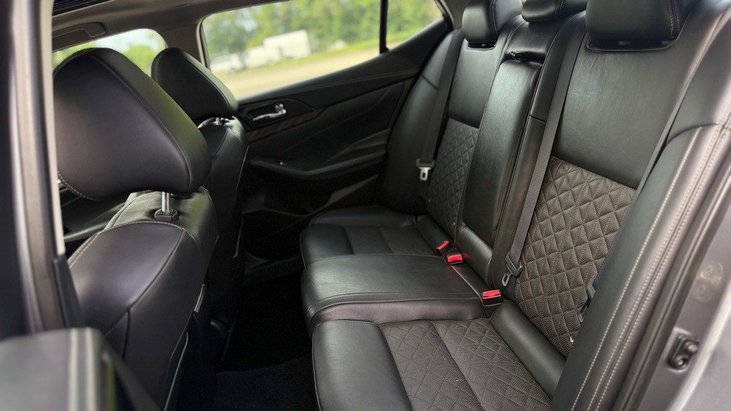 2017 Nissan Maxima Image 11