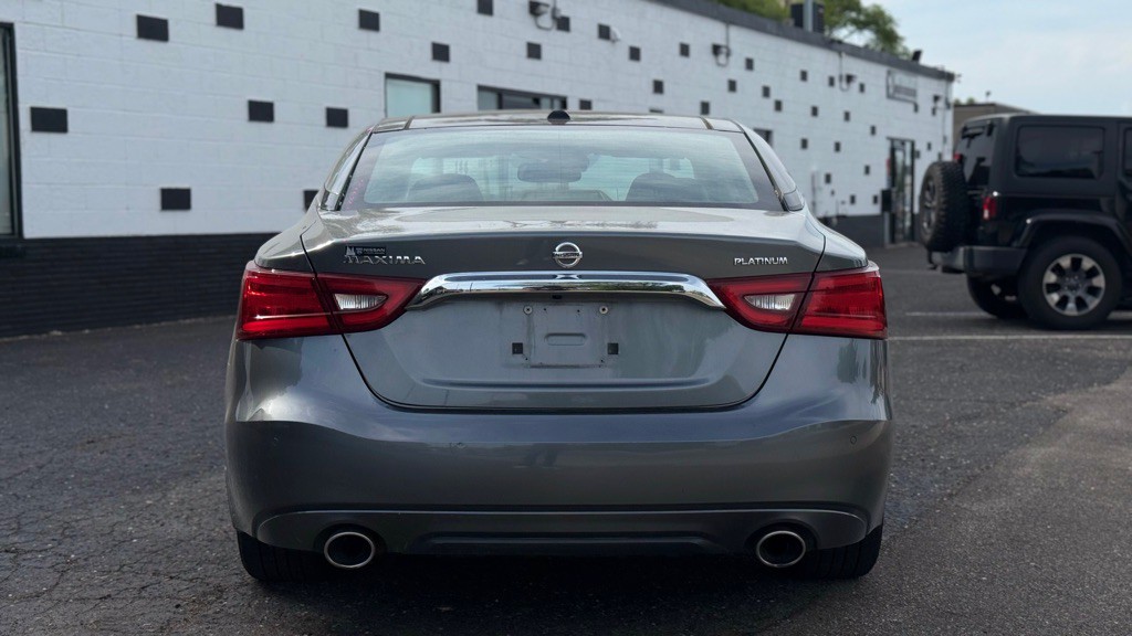 2017 Nissan Maxima Image 17