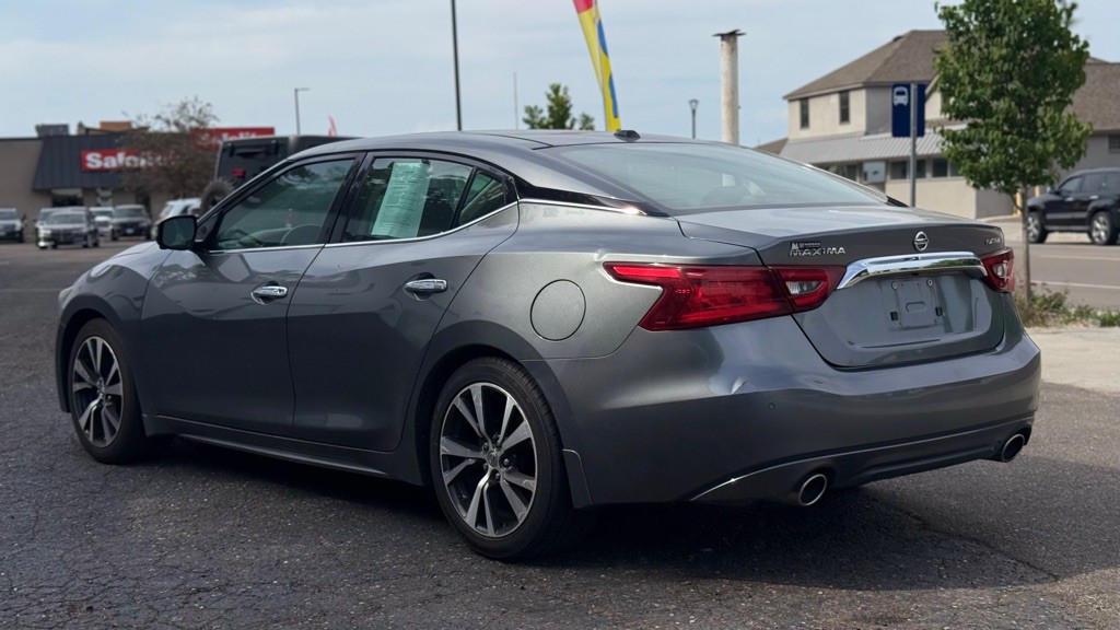 2017 Nissan Maxima Image 18