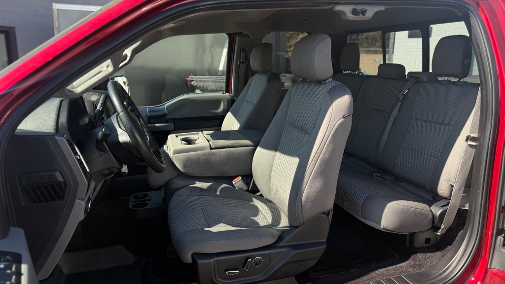 2016 Ford F-150 Image 2