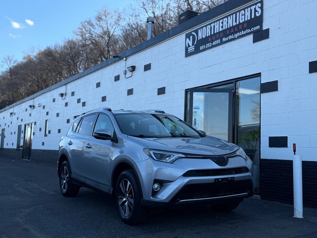 2016 Toyota Rav4 Image 1