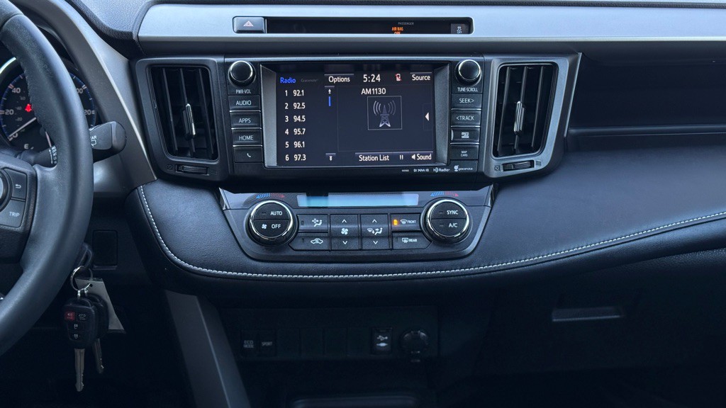 2016 Toyota Rav4 Image 6