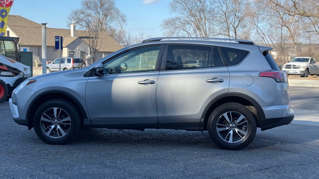 2016 Toyota Rav4 Image 18