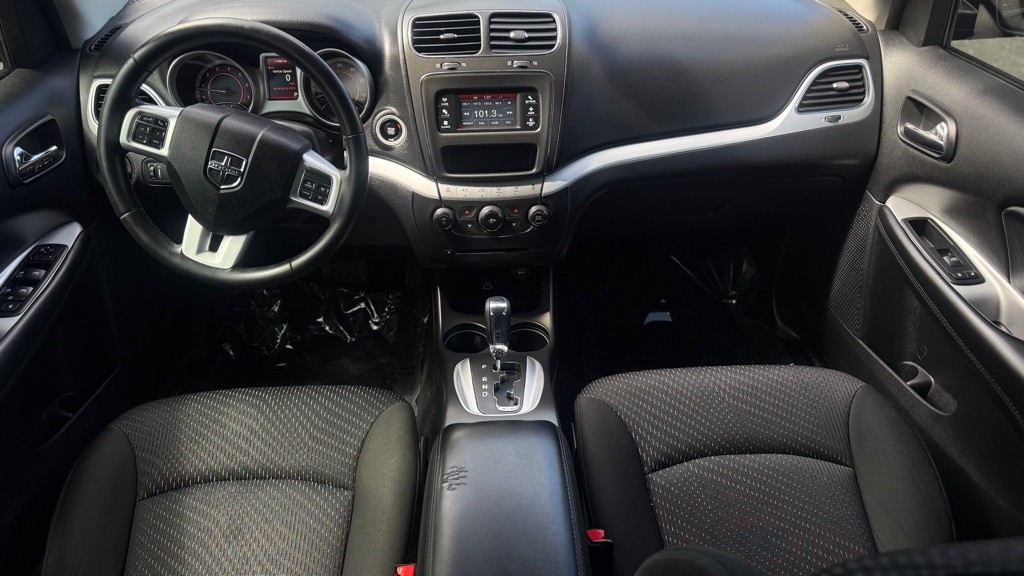 2019 Dodge Journey Image 2