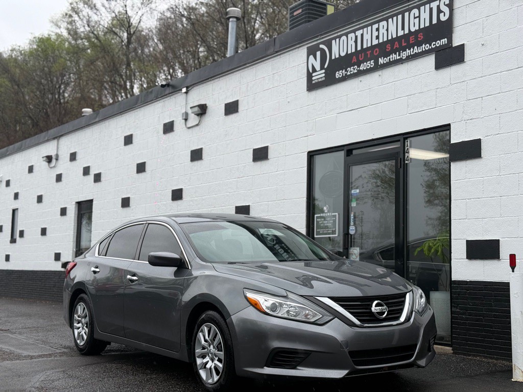 2016 Nissan Altima Image 1