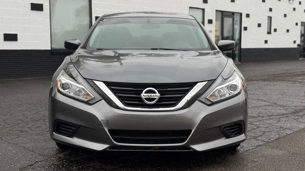 2016 Nissan Altima Image 11