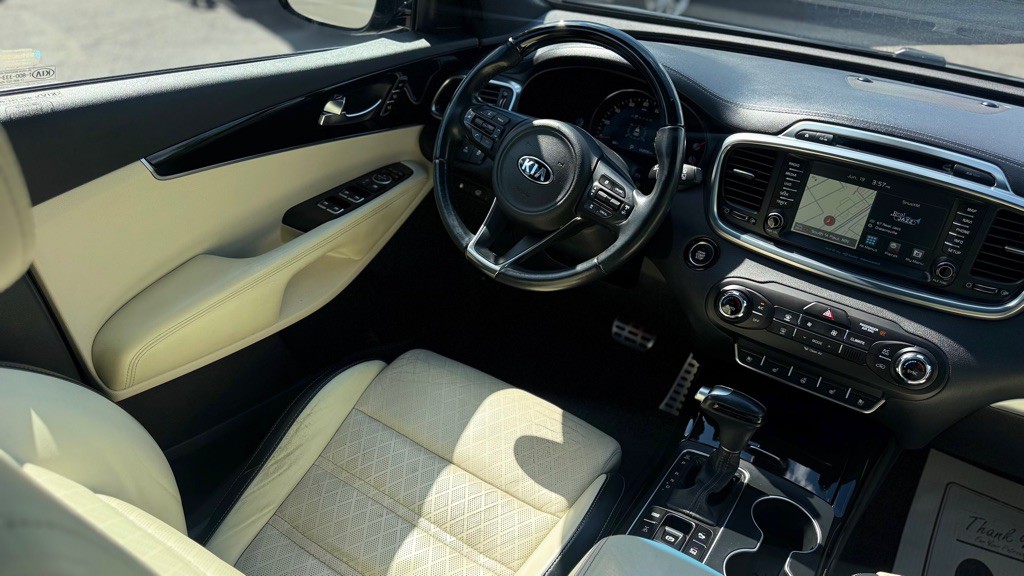 2017 Kia Sorento Image 3