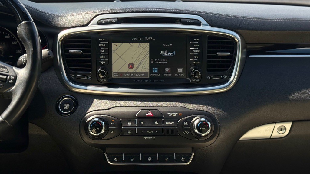 2017 Kia Sorento Image 6