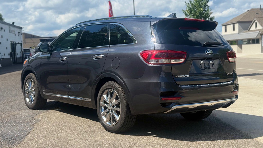 2017 Kia Sorento Image 18
