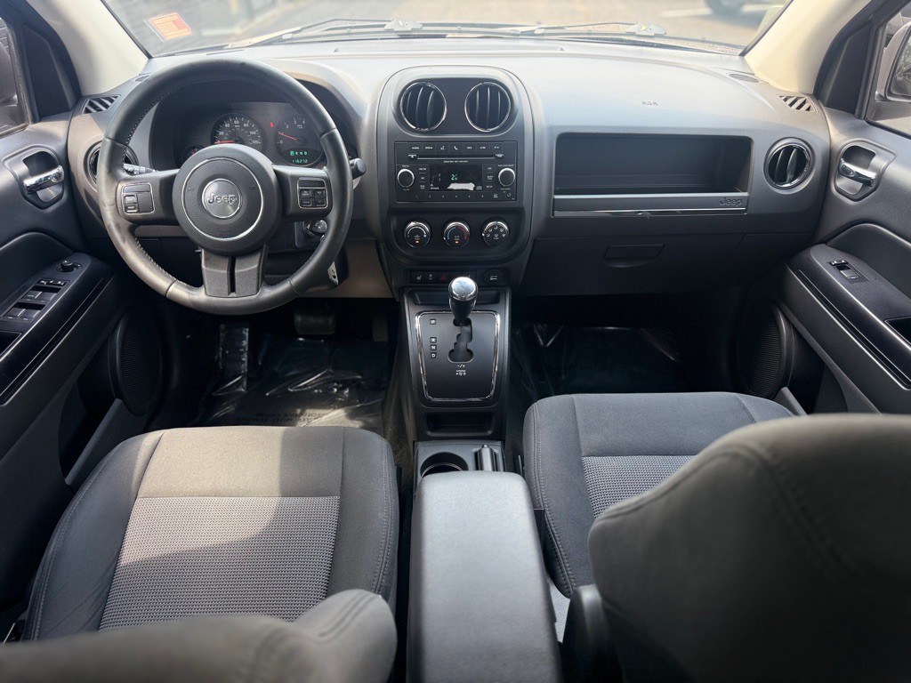 2013 Jeep Compass Image 2