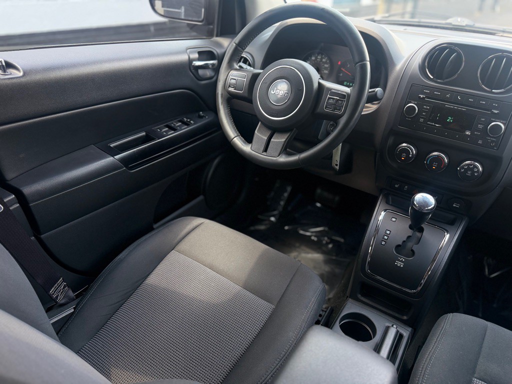 2013 Jeep Compass Image 3