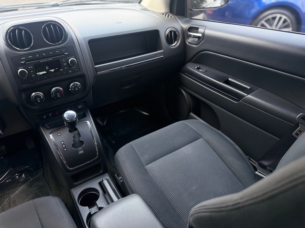 2013 Jeep Compass Image 4