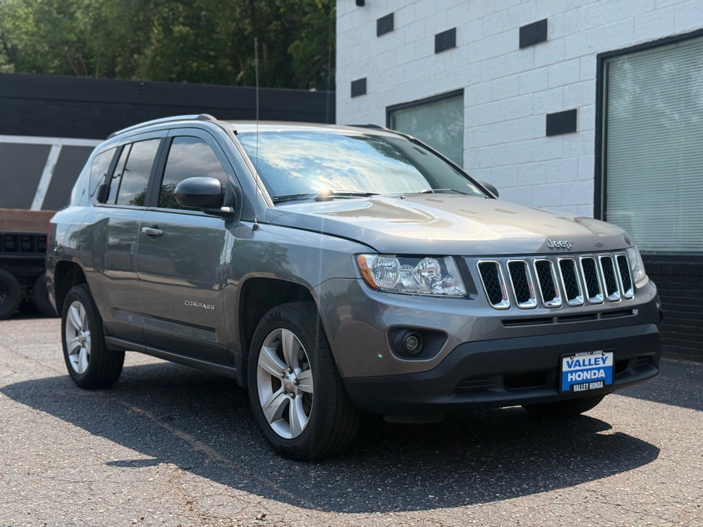 2013 Jeep Compass Image 10