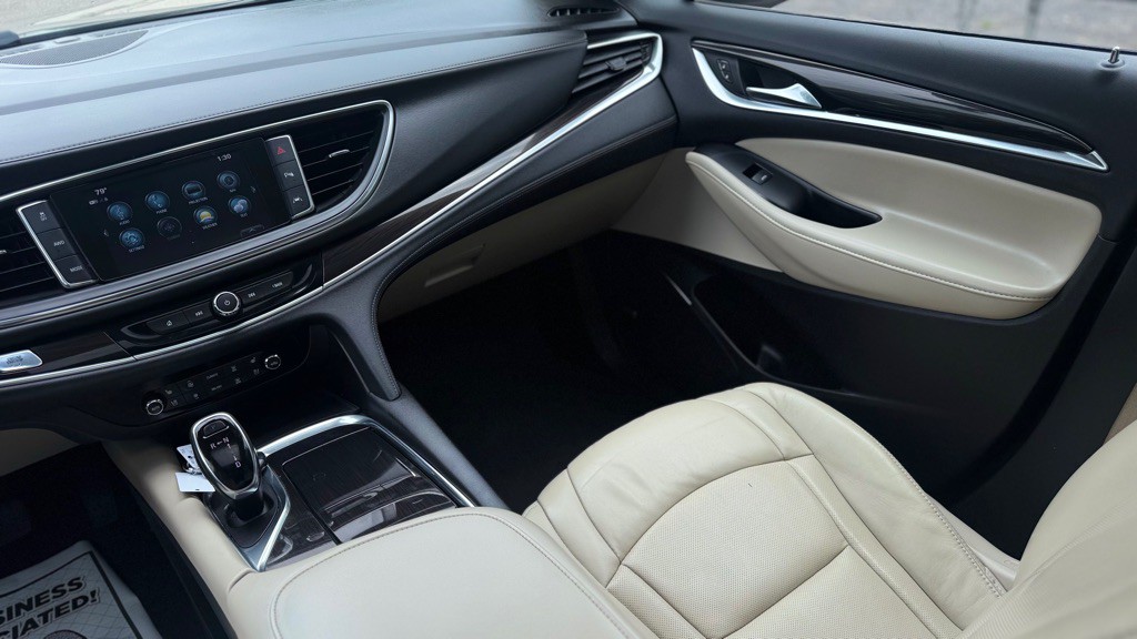 2019 Buick Enclave Image 4